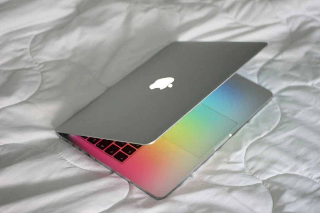 MacBook Air M5 очолив добірку ноутбуків: які дешевші моделі радять купувати