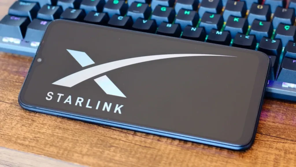 SpaceX отримала дозвіл на 15 тисяч нових супутників: Starlink Mobile обіцяє до 150 Мбіт/с